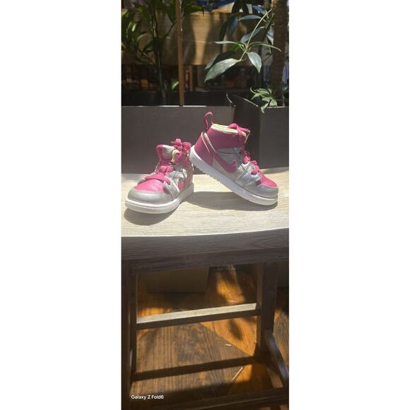 Toddler Nike Size 7c - Picture 1 of 4